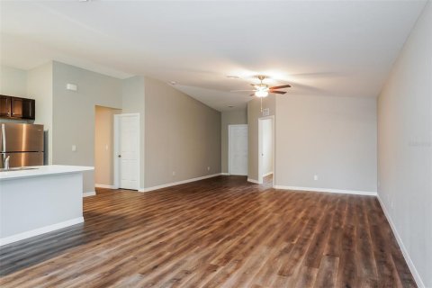 House in North Port, Florida 4 bedrooms, 170.29 sq.m. № 2198898 - photo 3