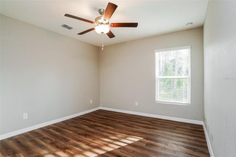 House in North Port, Florida 4 bedrooms, 170.29 sq.m. № 2198898 - photo 10