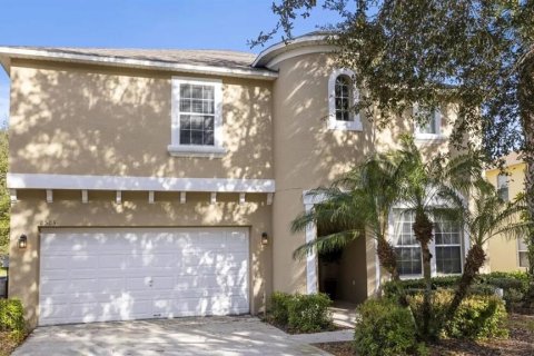 House in Kissimmee, Florida 7 bedrooms, 290.13 sq.m. № 2366674