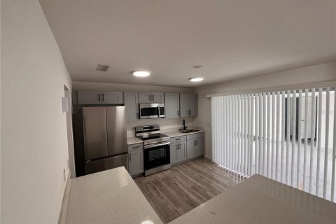 Casa en venta en Rockledge, Florida, 4 dormitorios, 151.99 m2 № 1872846 - foto 13