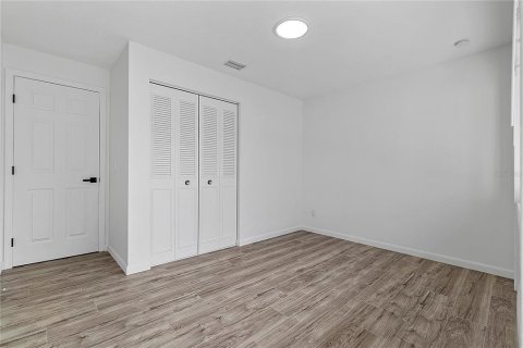 Casa en venta en Rockledge, Florida, 4 dormitorios, 151.99 m2 № 1872846 - foto 29