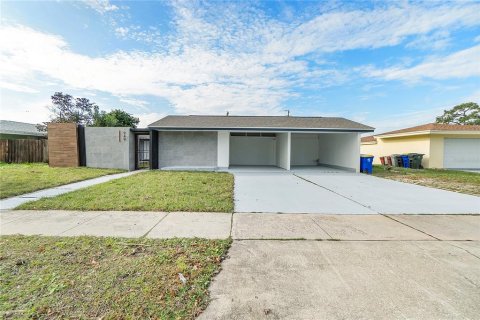 Casa en venta en Rockledge, Florida, 4 dormitorios, 151.99 m2 № 1872846 - foto 4