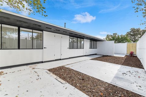 Casa en venta en Rockledge, Florida, 4 dormitorios, 151.99 m2 № 1872846 - foto 8