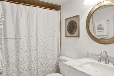 Купить кондоминиум в Маргит, Флорида 2 спальни, 102.19м2, № 2054953 - фото 22