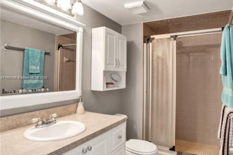 Купить кондоминиум в Маргит, Флорида 2 спальни, 102.19м2, № 2054953 - фото 24