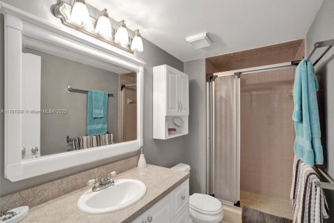 Купить кондоминиум в Маргит, Флорида 2 спальни, 102.19м2, № 2054953 - фото 23