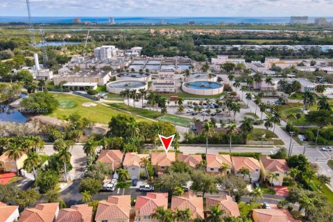 Casa en venta en Hollywood, Florida, 3 dormitorios, 182.92 m2 № 1865403 - foto 23