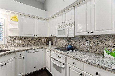 Casa en venta en Hollywood, Florida, 3 dormitorios, 182.92 m2 № 1865403 - foto 4
