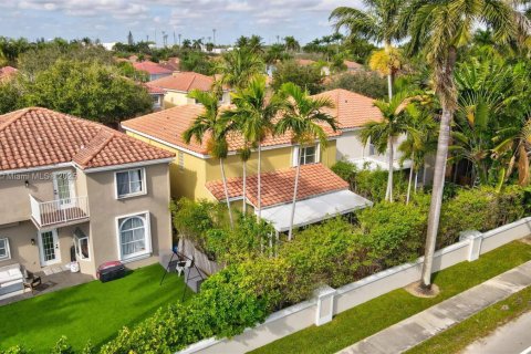 Casa en venta en Hollywood, Florida, 3 dormitorios, 182.92 m2 № 1865403 - foto 22