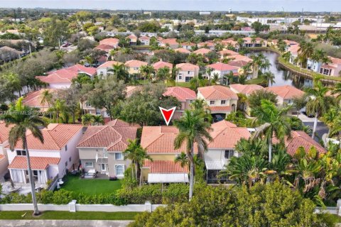 Casa en venta en Hollywood, Florida, 3 dormitorios, 182.92 m2 № 1865403 - foto 19