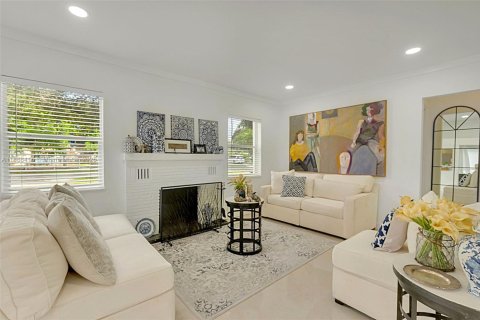 House in Fort Lauderdale, Florida 3 bedrooms, 107.02 sq.m. № 1943985 - photo 4
