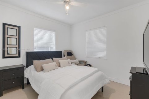 House in Fort Lauderdale, Florida 3 bedrooms, 107.02 sq.m. № 1943985 - photo 21
