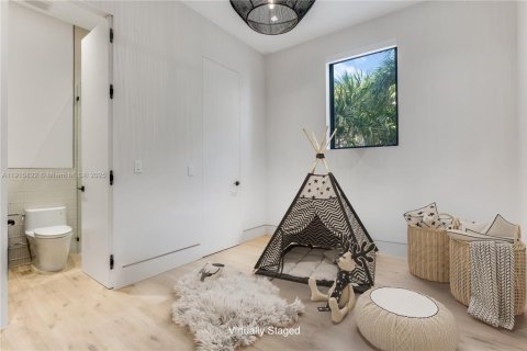 Купить виллу или дом в Серфсайд, Флорида 7 спален, 578.04м2, № 1972870 - фото 21