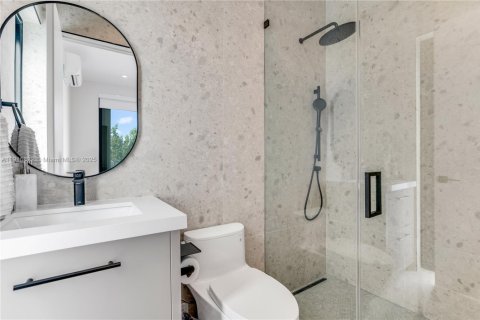 Купить виллу или дом в Серфсайд, Флорида 7 спален, 578.04м2, № 1972870 - фото 22