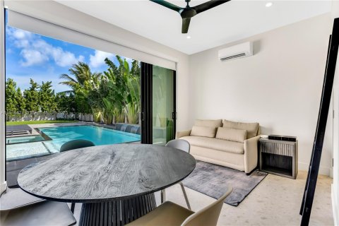 Купить виллу или дом в Серфсайд, Флорида 7 спален, 578.04м2, № 1972870 - фото 8