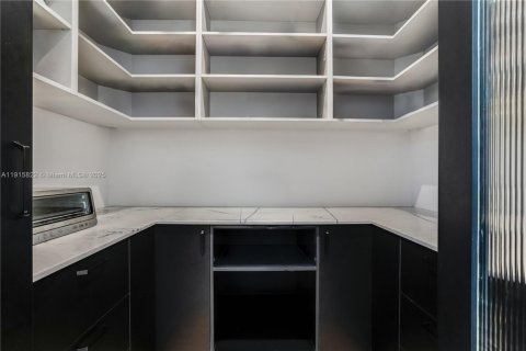 Купить виллу или дом в Серфсайд, Флорида 7 спален, 578.04м2, № 1972870 - фото 26