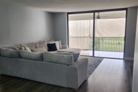 Купить кондоминиум в Лодерхилл, Флорида 2 спальни, 131.55м2, № 1958536 - фото 8