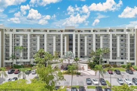 Купить кондоминиум в Лодерхилл, Флорида 2 спальни, 131.55м2, № 1958536 - фото 2