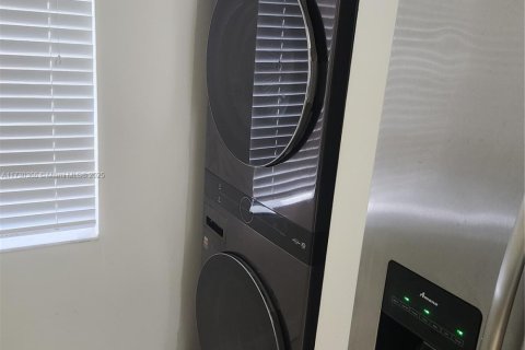 Купить кондоминиум в Лодерхилл, Флорида 2 спальни, 131.55м2, № 1958536 - фото 18