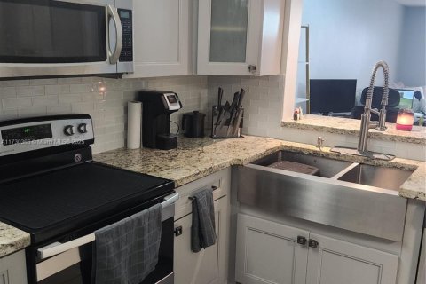 Купить кондоминиум в Лодерхилл, Флорида 2 спальни, 131.55м2, № 1958536 - фото 14