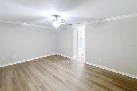 Townhouse in Lutz, Florida 3 bedrooms, 151.8 sq.m. № 2388261 - photo 15