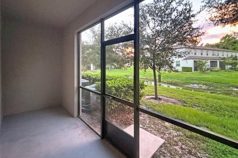Townhouse in Lutz, Florida 3 bedrooms, 151.8 sq.m. № 2388261 - photo 29