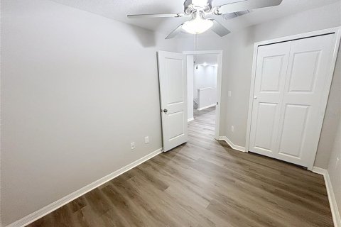 Townhouse in Lutz, Florida 3 bedrooms, 151.8 sq.m. № 2388261 - photo 18