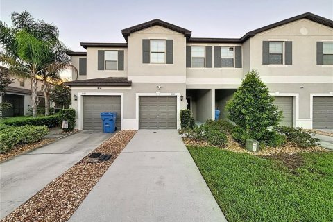 Townhouse in Lutz, Florida 3 bedrooms, 151.8 sq.m. № 2388261