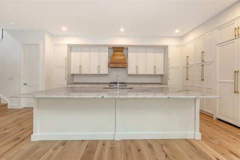 House in Sarasota, Florida 5 bedrooms, 367.89 sq.m. № 1789808 - photo 6