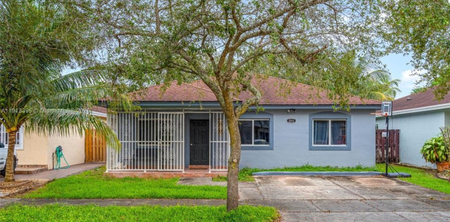 Villa ou maison à Homestead, Floride 3 chambres, 144.37 m2 № 1969035