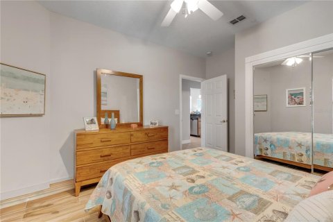 Condo in New Smyrna Beach, Florida, 3 bedrooms № 2234610 - photo 30