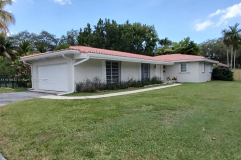 House in Palmetto Bay, Florida 3 bedrooms, 131.46 sq.m. № 1974431