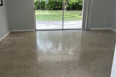 Villa ou maison à louer à Palmetto Bay, Floride: 3 chambres, 131.46 m2 № 1974431 - photo 5