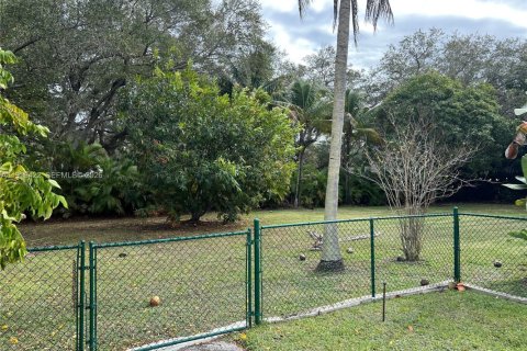 Villa ou maison à louer à Palmetto Bay, Floride: 3 chambres, 131.46 m2 № 1974431 - photo 12