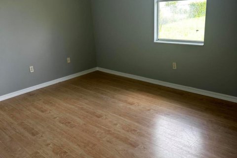House in Port St. Lucie, Florida 3 bedrooms, 123.65 sq.m. № 2249695 - photo 4