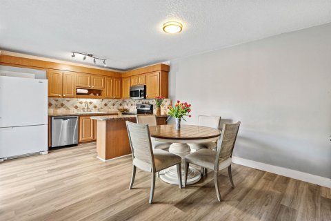Купить таунхаус в Делрей-Бич, Флорида 4 комнаты, 114.46м2, № 2181018 - фото 8