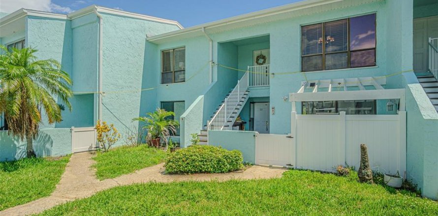 Condo in Indian Rocks Beach, Florida, 2 bedrooms  № 1837594