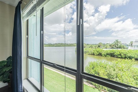 Condo in Indian Rocks Beach, Florida, 2 bedrooms  № 1837594 - photo 5