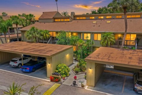 Condo in Sarasota, Florida, 2 bedrooms № 2209051 - photo 3