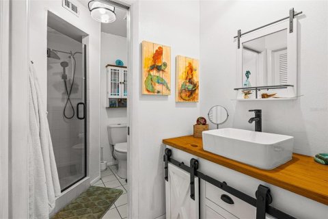 Condo in Sarasota, Florida, 2 bedrooms № 2209051 - photo 23