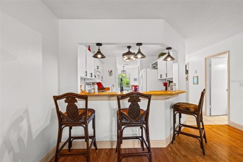 Condo in Sarasota, Florida, 2 bedrooms № 2209051 - photo 13
