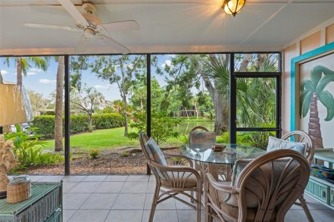 Condo in Sarasota, Florida, 2 bedrooms № 2209051 - photo 28