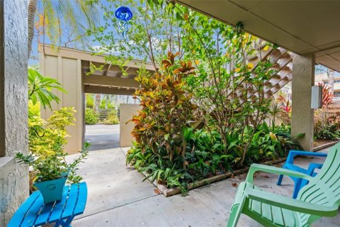Condo in Sarasota, Florida, 2 bedrooms № 2209051 - photo 8