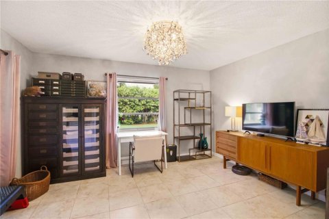 House in Sarasota, Florida 2 bedrooms, 135.27 sq.m. № 2213259 - photo 20