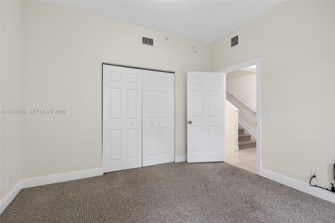 Townhouse in Pompano Beach, Florida 2 bedrooms, 184.69 sq.m. № 2026770 - photo 6