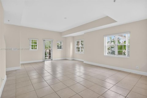 Townhouse in Pompano Beach, Florida 2 bedrooms, 184.69 sq.m. № 2026770 - photo 17