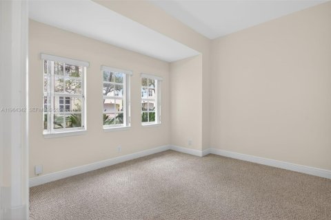 Townhouse in Pompano Beach, Florida 2 bedrooms, 184.69 sq.m. № 2026770 - photo 5