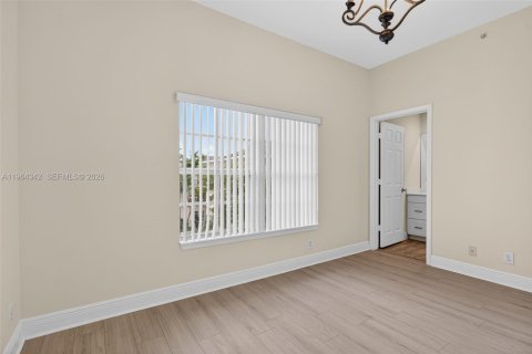 Townhouse in Pompano Beach, Florida 2 bedrooms, 184.69 sq.m. № 2026770 - photo 27