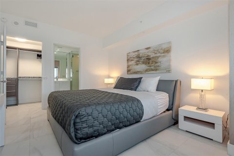 Condo in Miami, Florida, 2 bedrooms  № 1888796 - photo 23