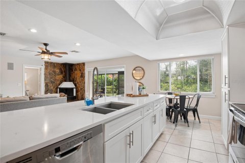 Villa ou maison à vendre à Seminole, Floride: 3 chambres, 159.88 m2 № 2409921 - photo 7